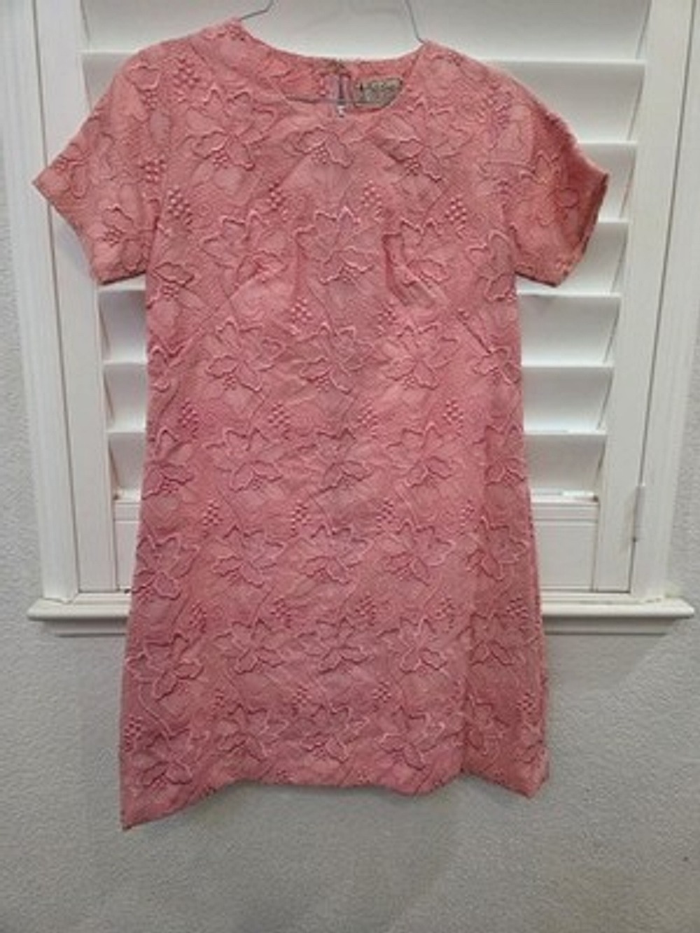 Vintage 1960s Pink Floral Lace Mini Dress Mod Shift Short Sleeve XS/S